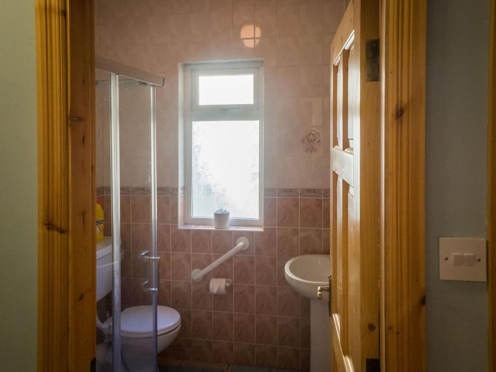 Lough Fee Renvyle Villa ภายนอก รูปภาพ