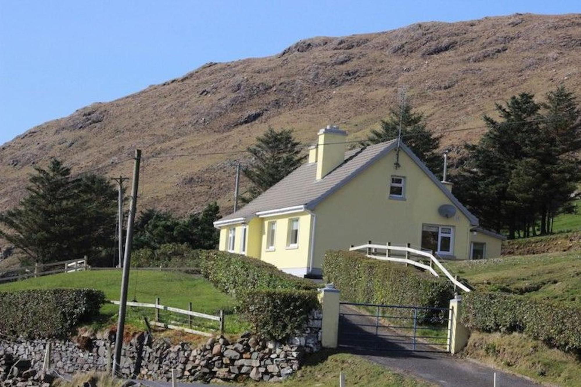 Lough Fee Renvyle Villa ภายนอก รูปภาพ